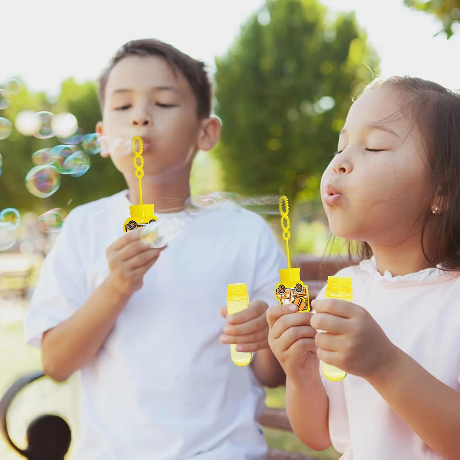 24 Pack Construction Truck Bubble Wands for Kids - Large Cartoon Excavator Bubbles Bulk with Refill Solution Toys for Carnival, Goodie Bag Stuffers, Boys Girls Birthday Gifts, Christmas Party Favors