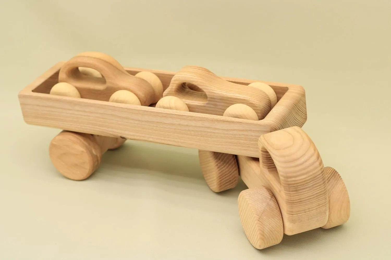 Free Shipping Handmade Organic Natural Wooden Car with Trailer Montessori and Waldorf Educational Vehicles Perfect Gift for Little Boys and Girls Lotes Toys