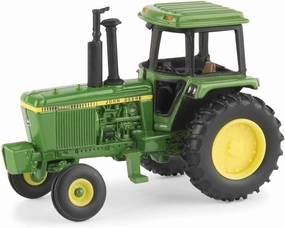 John Deere 1/64 4440 with FFA Logo