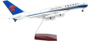Metal Aircraft Model 1:160 Scale for Airbus A380 Southern Aircraft Model Die-Casting Machine Souvenir Decoration Aviation Enthusiasts(with Light)
