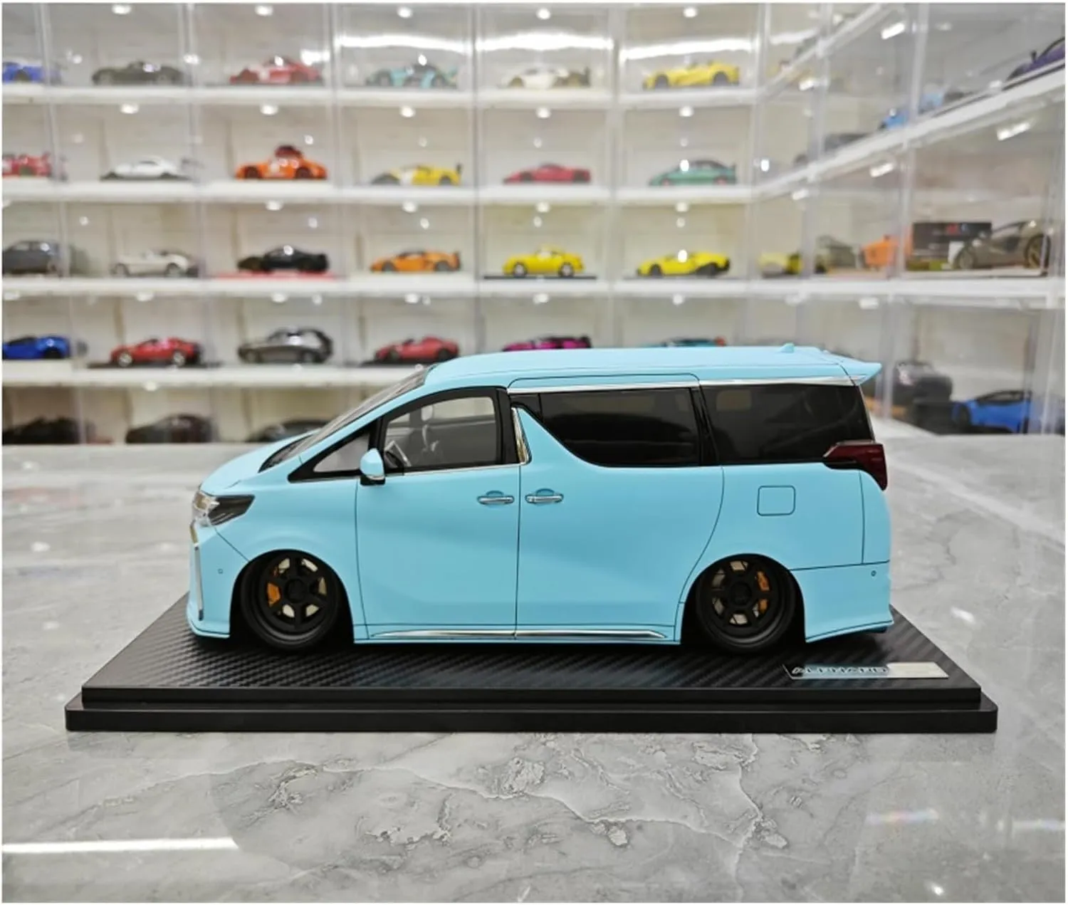 Metal Die Cast Toy Cars 1 18 for Toyota Elfa Alphard H30W Simulation Resin Car Model Adult Collectible Ornament Blue Pink for Home Or Office Décor(Blue)