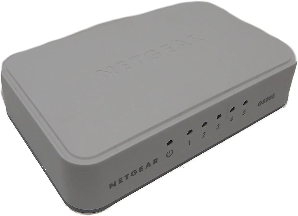 Netgear GS205-100PAS NETGEAR 5-Port Gigabit Ethernet Unmanaged Switch, Desktop, 10/100/1000Mbps (GS205)