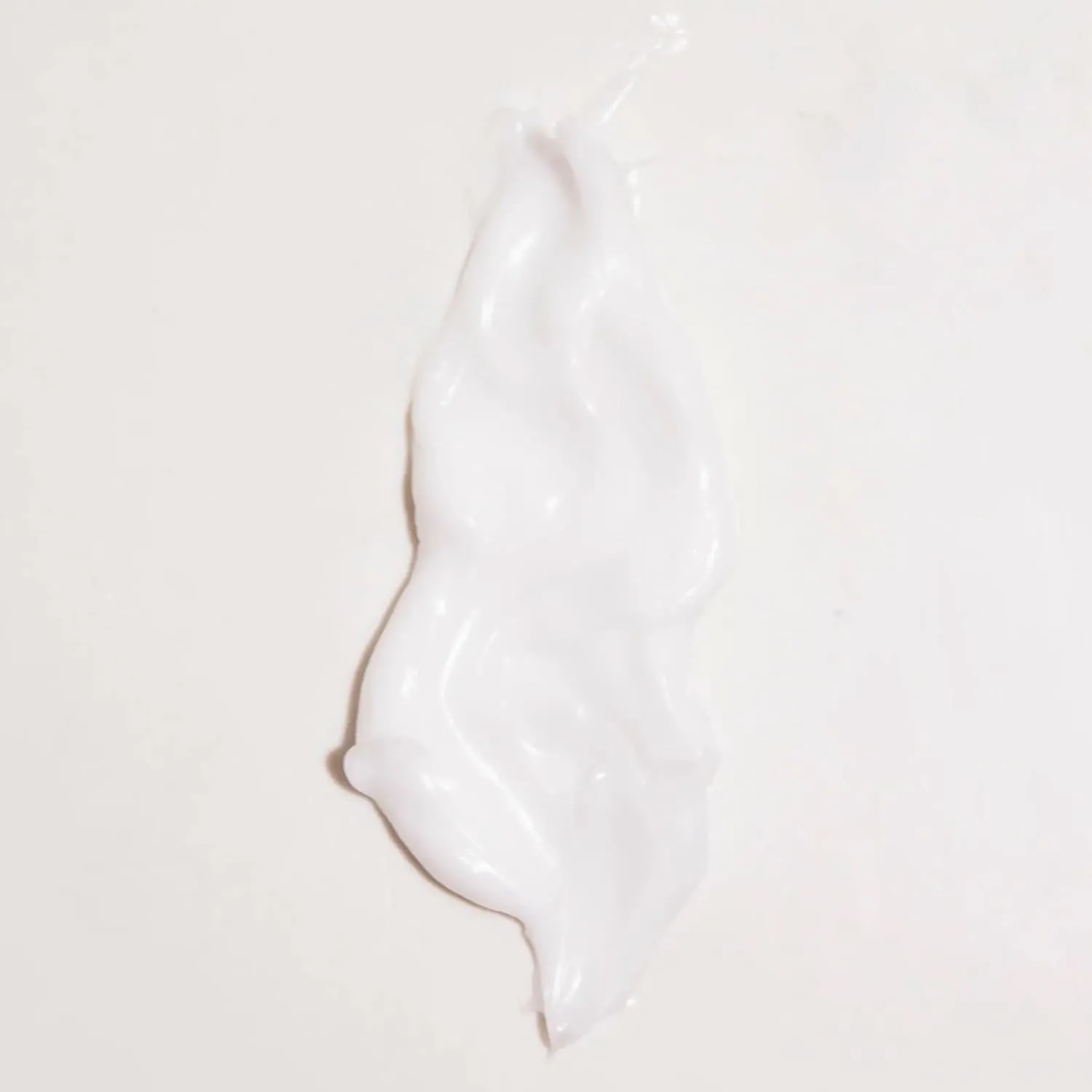 OUAI Curl Cream - Curl Defining Cream for Hydrated, Shiny Curls - Babassu and Coconut Oil, Linseed and Chia Seed Oil - Paraben, Phthalate, Sulfate and Silicone Free Curly Hair Products (8 Oz)