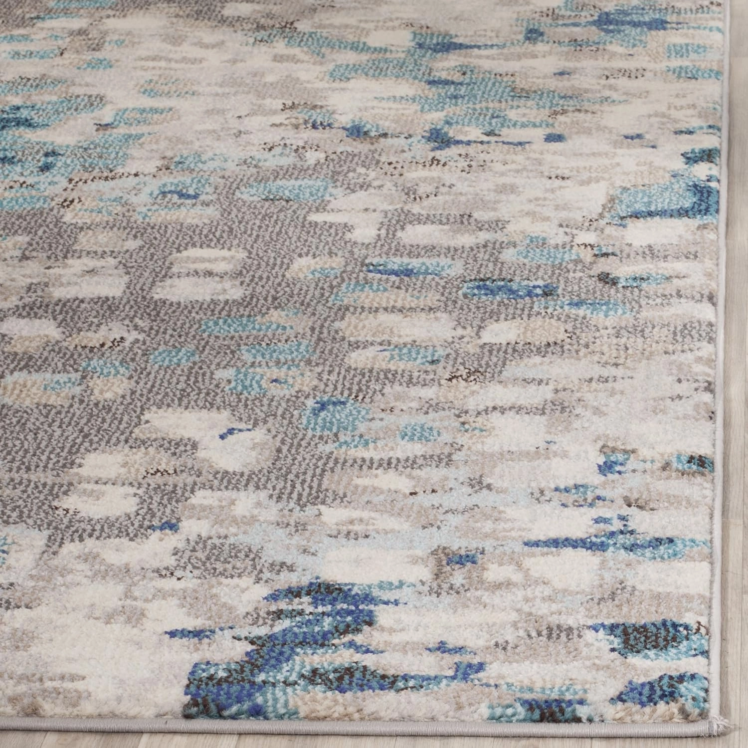 SAFAVIEH Monaco Collection Area Rug - 5'1" x 7'7", Grey & Light Blue, Boho Chic Abstract Watercolor Design, Non-Shedding & Easy Care, Ideal for High Traffic Areas in Living Room, Bedroom (MNC225E)