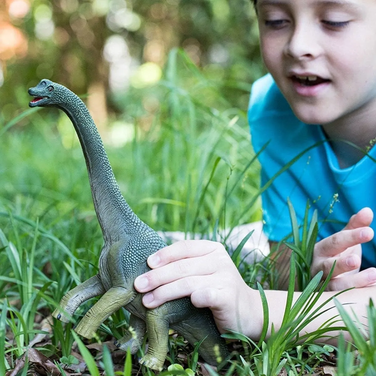schleich DINOSAURS — Brachiosaurus, Detailed and Durable Dinosaur Toy, Educational and Fun Brachiosaurus Toy for Boys and Girls Ages 4 , Green