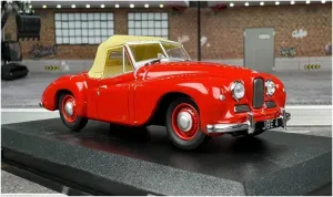 Sports car Metal Model 1:43 for Bradford Jowett Roadster 1950 Car Model Alloy Collectible Vintage Retro Red for Home Décor