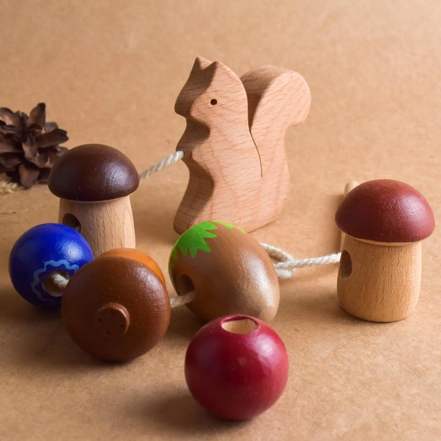 Wooden Lacing Toy Squirrel, Montessori Baby Materials Educational Learning for Toddlers, Children Early Development, Handmade Unique First Birthday Gift for Girls and Boys