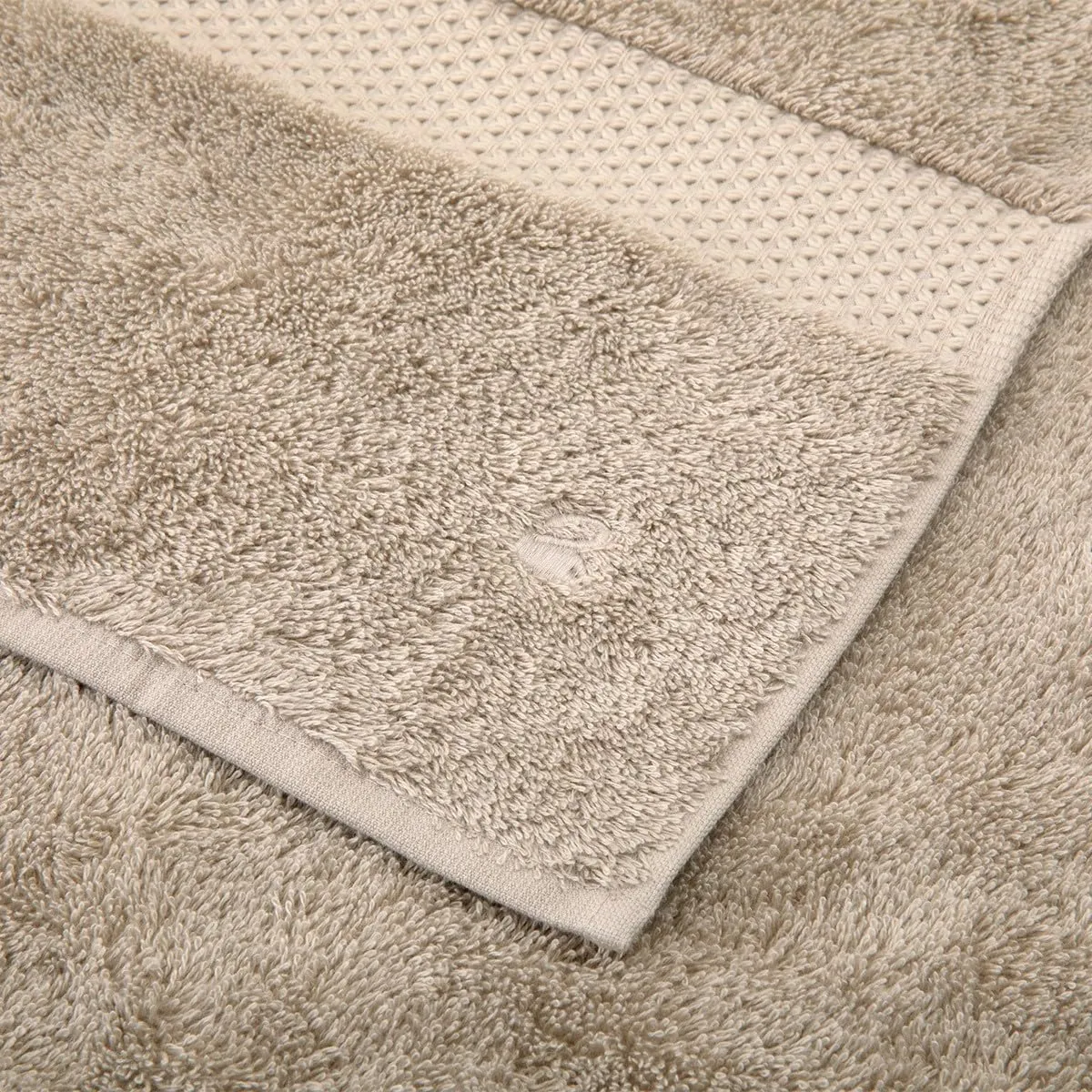 Yves Delorme Etoile Pierre Bath Mitt | 100% Organic Cotton | Luxury Towel from Turkey